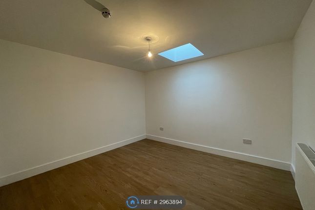 Apartment, Vale Road, Crosby photo 5