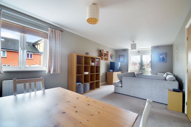 Flat for sale in Park View, Reading