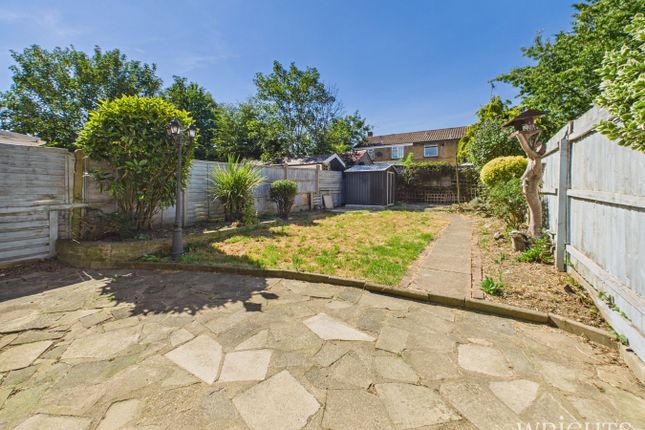 57, Cherry Way, Hatfield photo 4