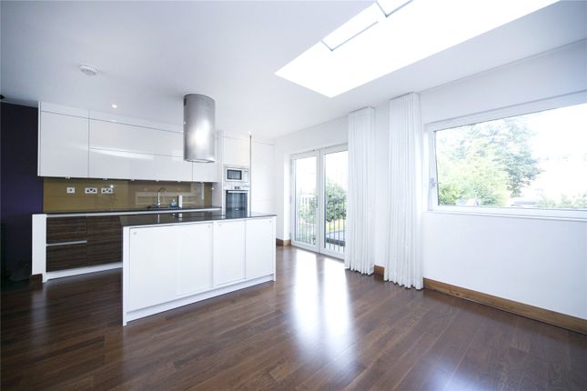 Terraced house to rent in Lough Road, Lower Holloway, London