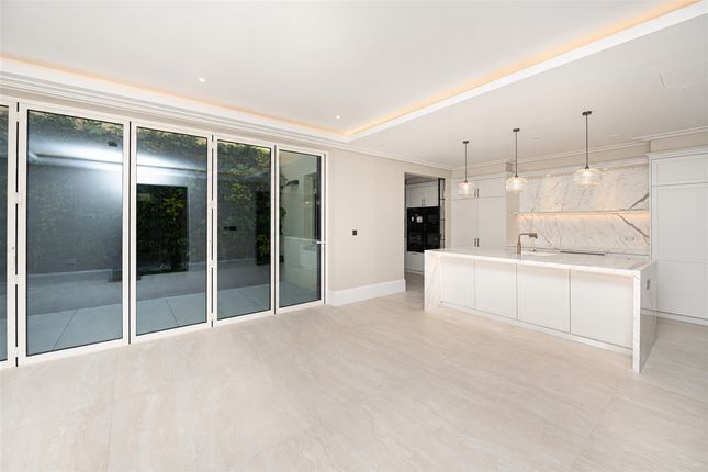 3 Banfield House, Distillery Road, London photo 4