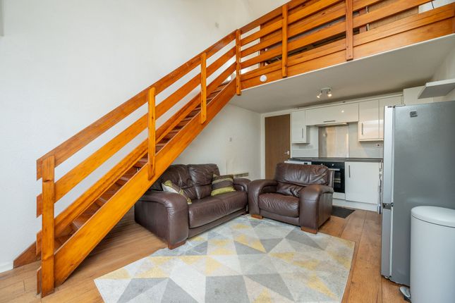 11 Smiths Way, Alcester photo 4