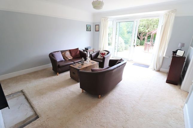 5, Keymer Crescent, Worthing photo 4