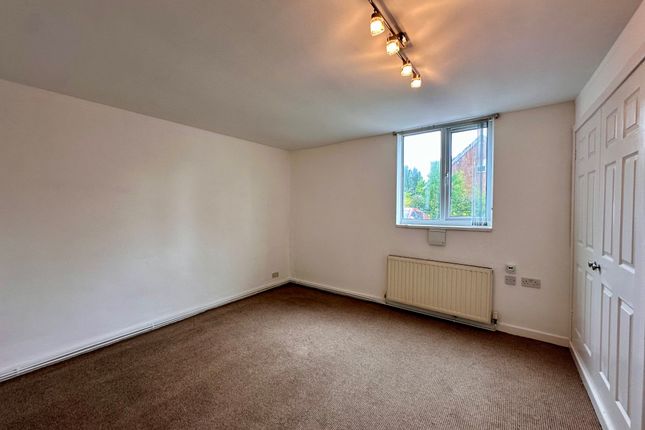 Flat 3, Manchester photo 5
