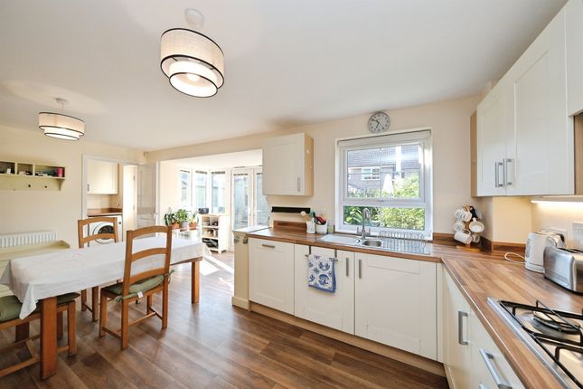 3, Lords Court, Retford photo 3