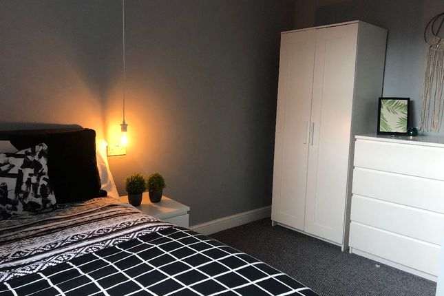 Thumbnail Room to rent in Castleford Road, Normanton