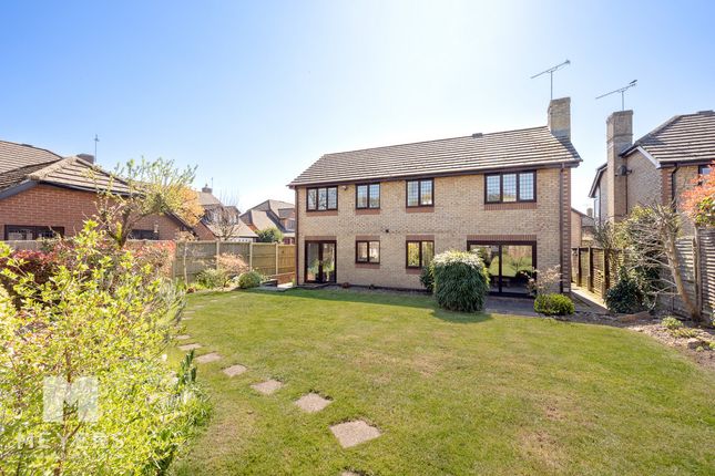 8, Ashley Close, Ringwood photo 2
