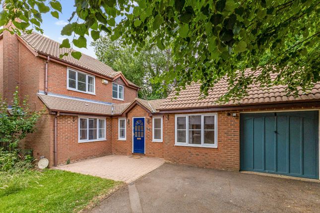 4-bed house on 34, Bewdley Close, Hertfordshire, £3,250/mo