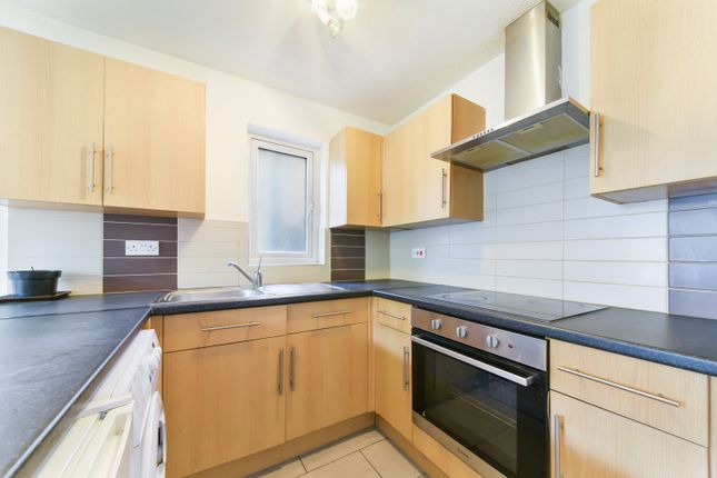 Maisonette to rent in Thorburn Way, Colliers Wood