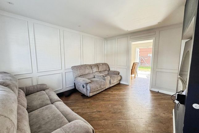 47, Central Grange, Bishop Auckland photo 2