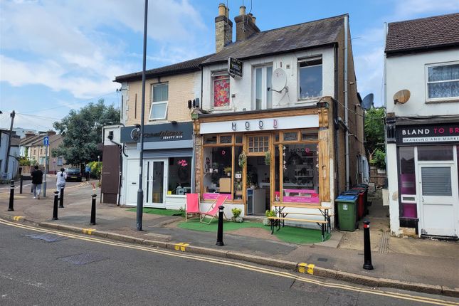 Thumbnail Commercial property for sale in Queens Road, Watford