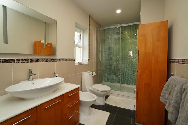 Ensuite