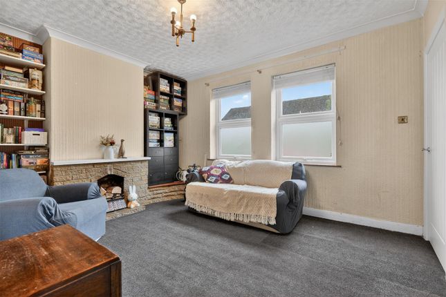 33, Wycliffe Avenue, York photo 4