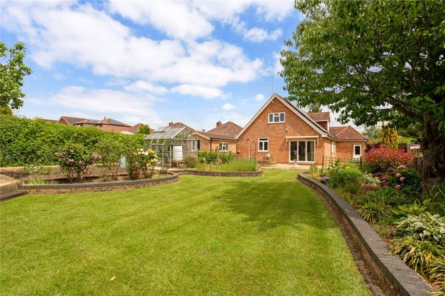 Country house for sale in Hatch Lane, Old Basing