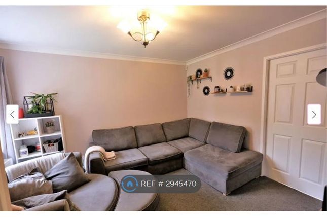 Henty Close, Eccles, Manchester photo 4