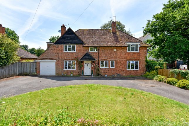 Detached house to rent in Thicket Grove, Maidenhead, Berkshire