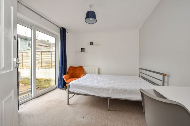 Room to rent in Winnall Manor Road, Winchester