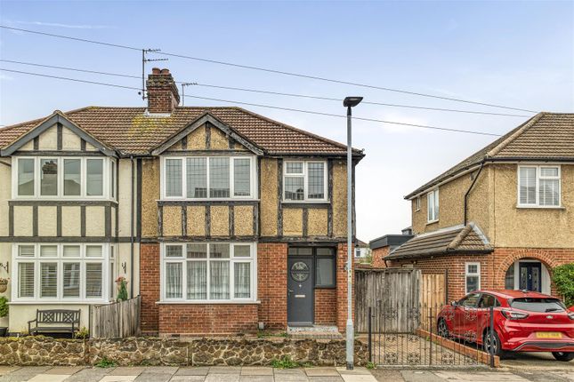 3-bed house on 68, Rosamond Road, Bedford, £450,000
