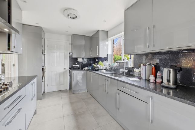 131 Long Lane, Worksop photo 3