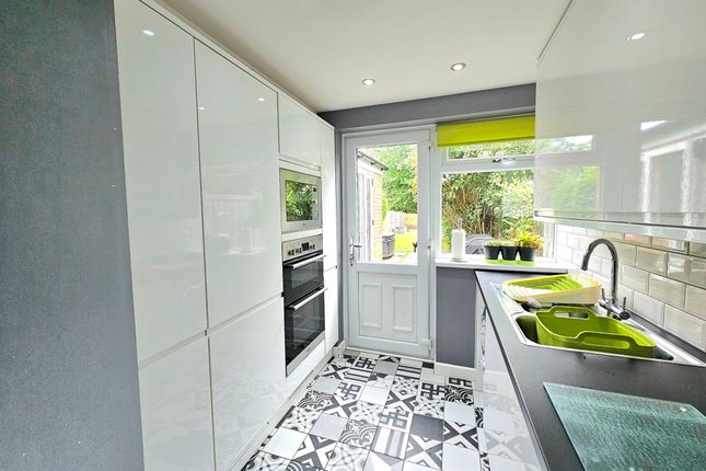 41 Linden Avenue, Birmingham photo 3