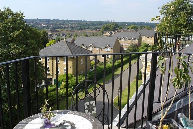 Flat for sale in Princess Park Manor, New Southgate, London