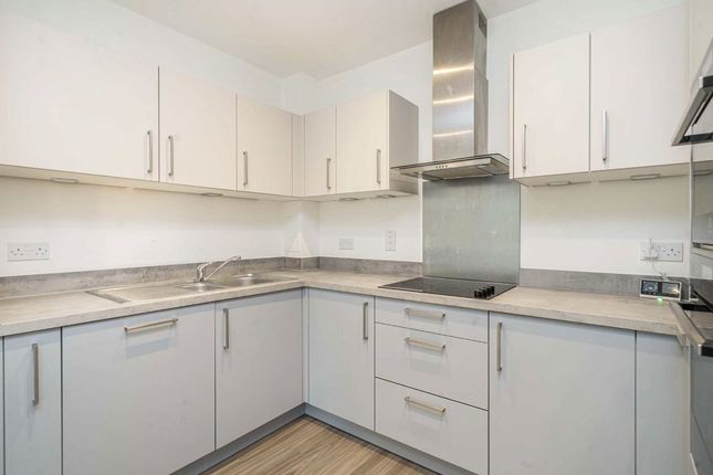 5 Habington House, Avenue Road, London photo 3