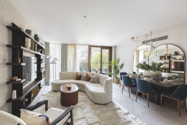 Flat for sale in Triptych Place, Park Street