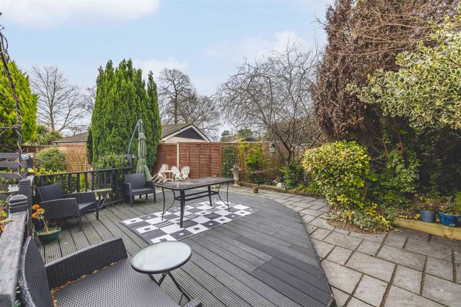 Mobile/park home for sale in The Plateau, Warfield Park, Bracknell