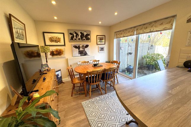 17, Bayfield Gardens, Dymock photo 4