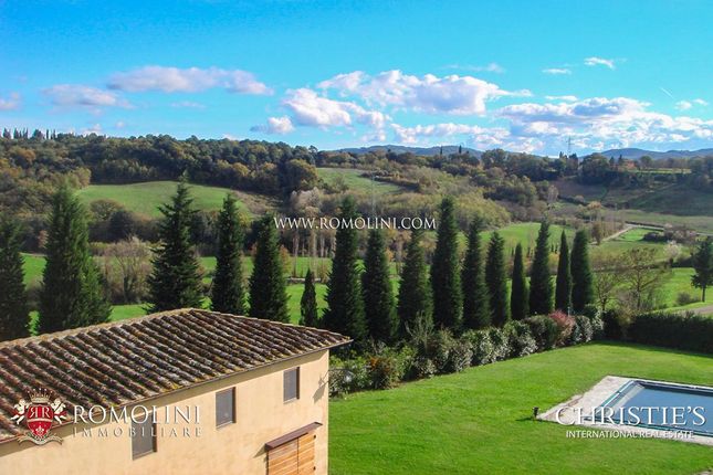 Villa for sale in Arezzo, Tuscany, Italy