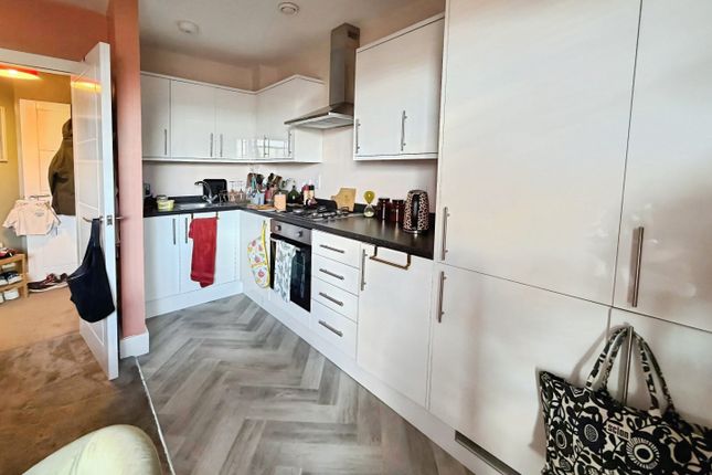 Flat 9, Sapindale, 407, Main Road, HARWICH photo 3