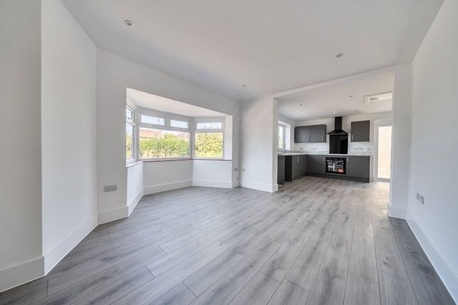 19, Fleetwood Rise, Melksham photo 4