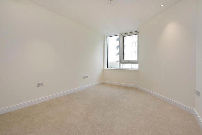 Flat for sale in Cascade Court, Vista, 1 Sopwith Way