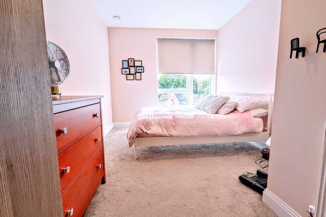 Flat to rent in Centralis House, 87-89 Loampit Vale, Lewisham, London