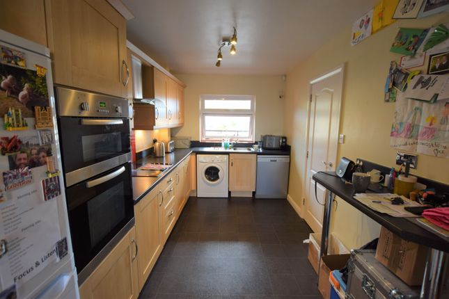 Flat 4, Chestnut House, 5, Napier Road, Berkshire photo 3