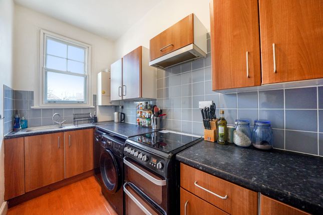 Flat 2, 34 Moreton Road, South Croydon photo 4