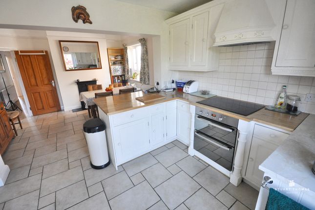 9, Scrub Lane, Hadleigh photo 2