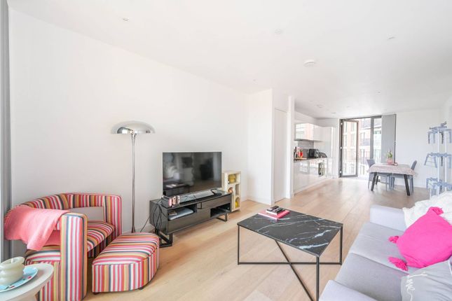 Masthead House, E16, Docklands photo 4