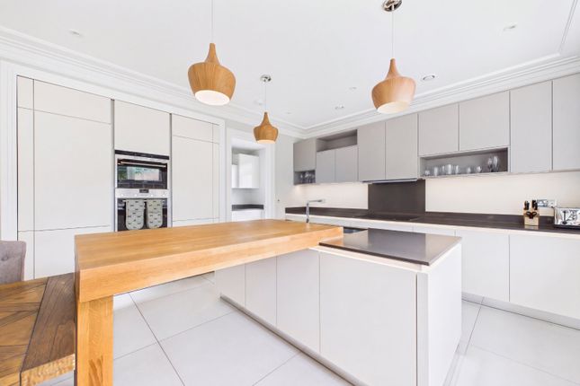 15, Grange Walk, Maidenhead photo 4