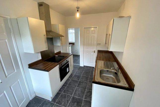 41, Finchale Crescent, Durham photo 4