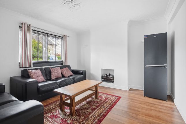 Room 3, 3, Headrigg Row, Edinburgh photo 4