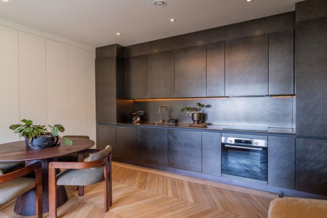 Flat 17,, Piano Studios, London photo 2