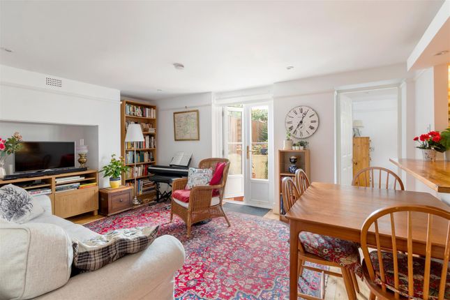 Merton Road, Wimbledon photo 2