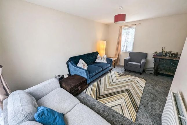46, Grieg Walk, Corby photo 4