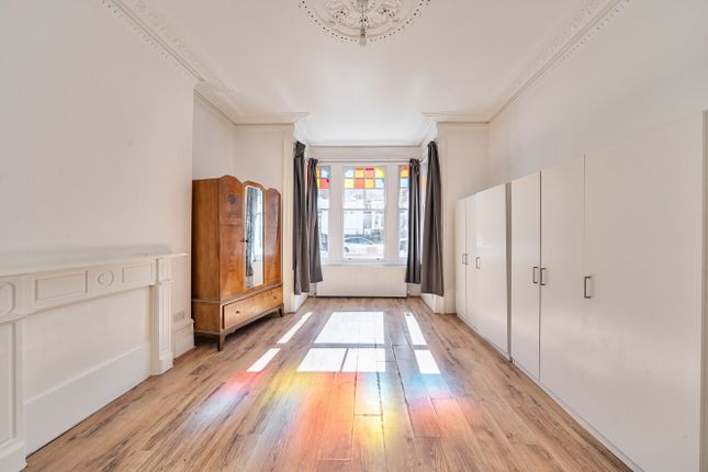 Ground Floor Flat, 38, Cecile Park, London photo 4