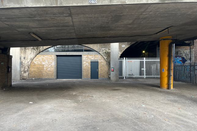 Commercial property to let in Royal Mint Street, London