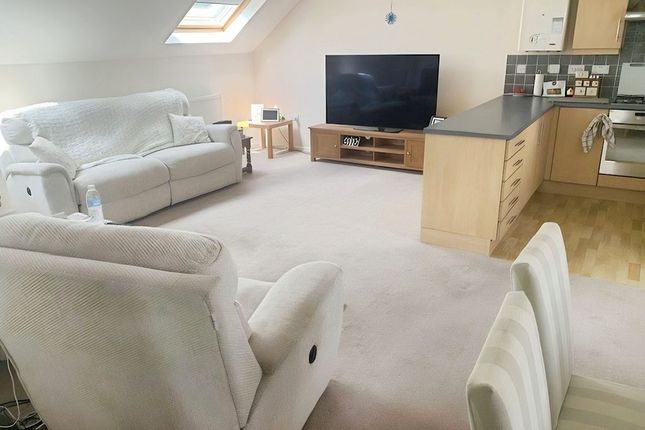 117, Broadoaks, Bury photo 3