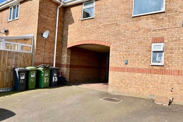 1-bed terraced on Southgates Drive, Fakenham, £650/mo