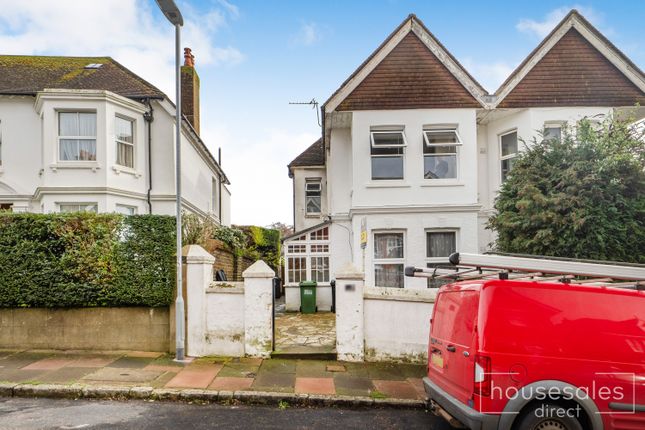 1-bed flat on Flat 6, 8 Hurst Road, Eastbourne, £65,000