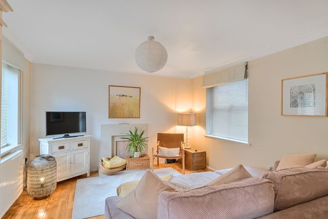 19, Wentworth, Bristol photo 3